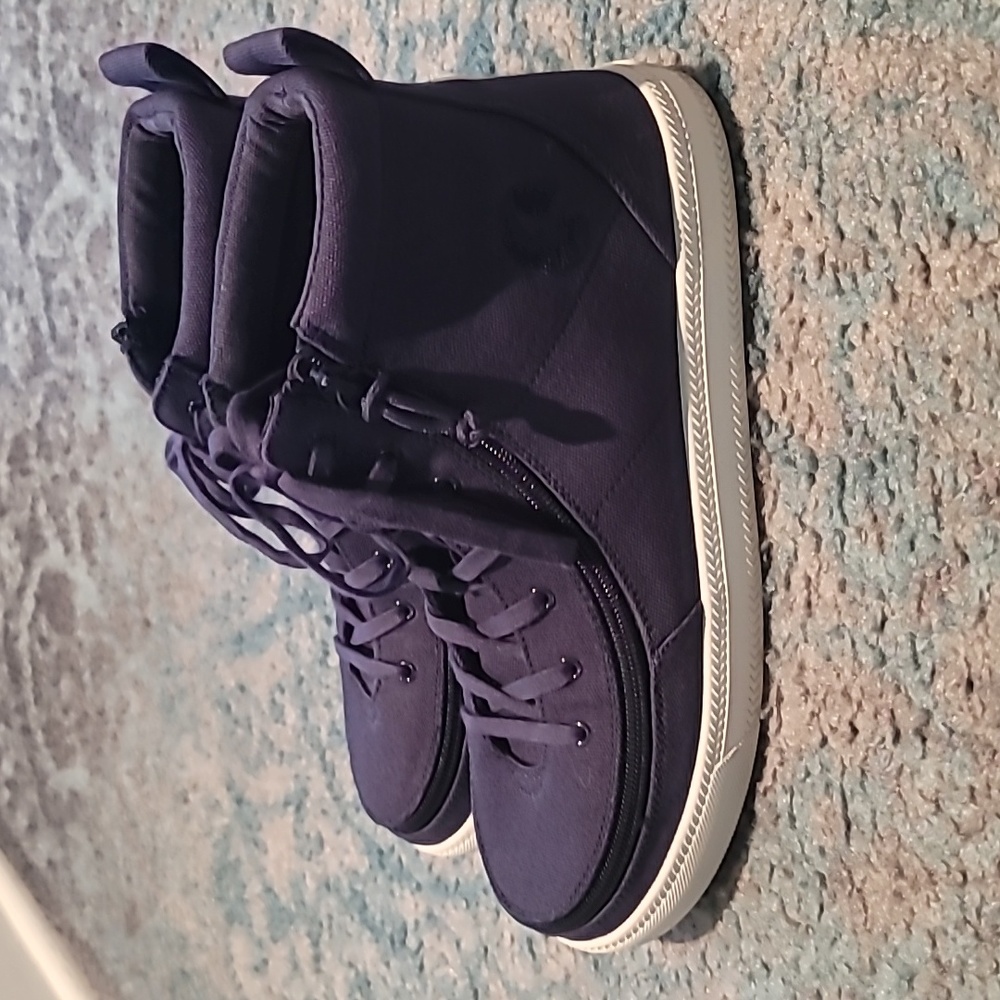 Shoes - Picture 2 of 3